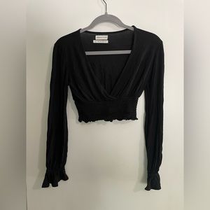 URBAN OUTFITTERS Long Sleeved Crop Top